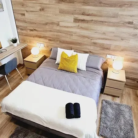 Apartment 2 Juntos Ideal Grupos Cerca Barcelona Badalona
